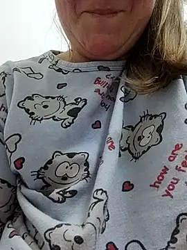 Kiss Eva online show from 02/10/26, 05:12