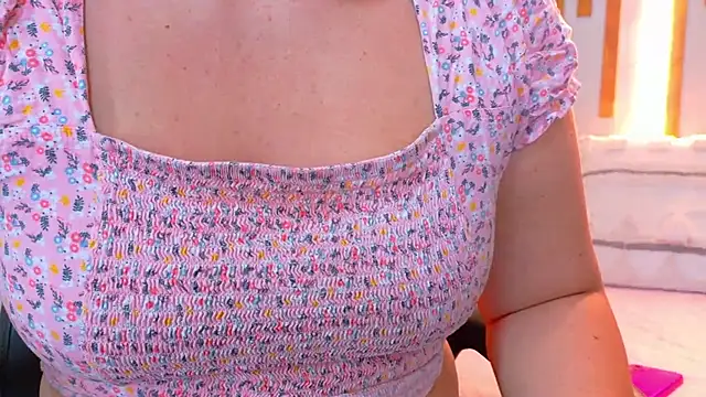 Snapshot of Angel_saez chatting on 11/14/25, 11:03 Angel saez online show from 11/14/25, 11:03