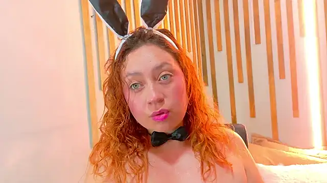 Snapshot of Angel_saez chatting on 10/10/25, 11:55 Angel saez online show from 10/10/25, 11:55