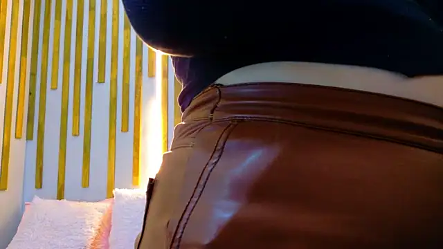 Snapshot of Angel_saez chatting on 12/04/25, 10:58 Angel saez online show from 12/04/25, 10:58