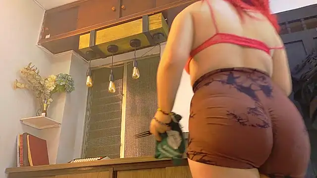 Snapshot of Angel_saez chatting on 12/14/25, 10:54 Angel saez online show from 12/14/25, 10:54