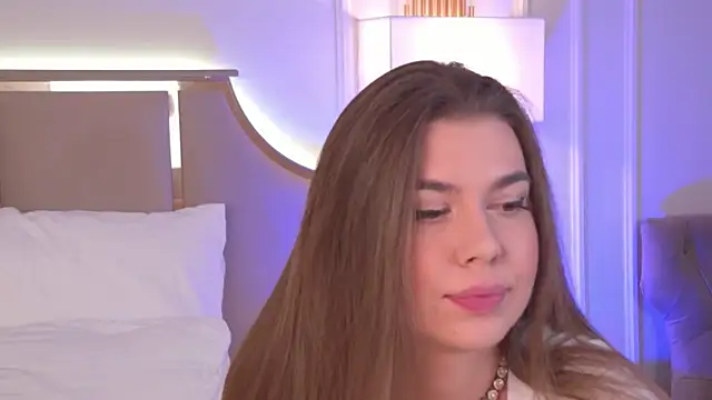 AshleyEvance online show from 12/02/25, 04:14