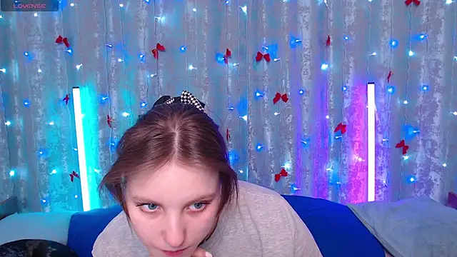 Leonaalove online show from 02/06/26, 12:12