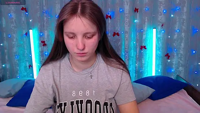 Leonaalove online show from 02/02/26, 12:37