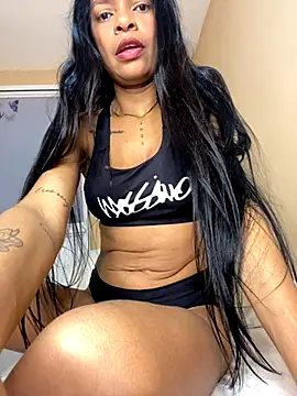 Luna025 online show from 11/16/25, 11:04