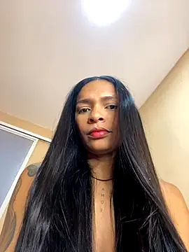 Luna025 online show from 10/31/25, 05:59