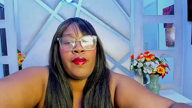 Snapshot of Bloom_B chatting on 02/27/26, 02:06 Bloom B online show from 02/27/26, 02:06