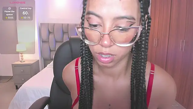 raven stonee online show from 02/10/26, 12:31