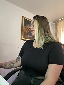 CurvyLust x online show from 05/28/26, 03:40