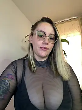 CurvyLust x online show from 04/16/26, 01:12