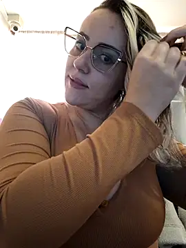 CurvyLust x online show from 11/22/25, 03:22