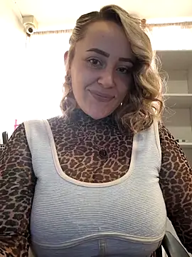 CurvyLust x online show from 09/27/25, 02:45