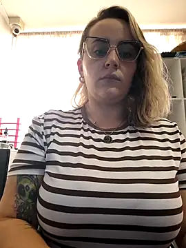 CurvyLust x online show from 11/04/25, 04:55