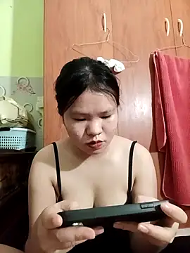 emyeuhss online show from 10/15/25, 03:09