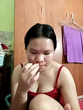 emyeuhss online show from 10/06/25, 07:47