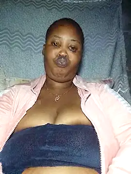 OCEANSQUITERXXX online show from 10/26/25, 04:40