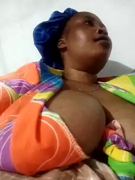 OCEANSQUITERXXX online show from 05/10/26, 06:32