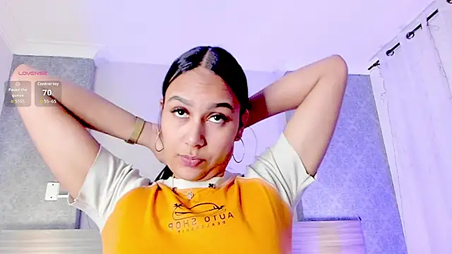 MiilaBlake online show from 11/30/25, 08:09