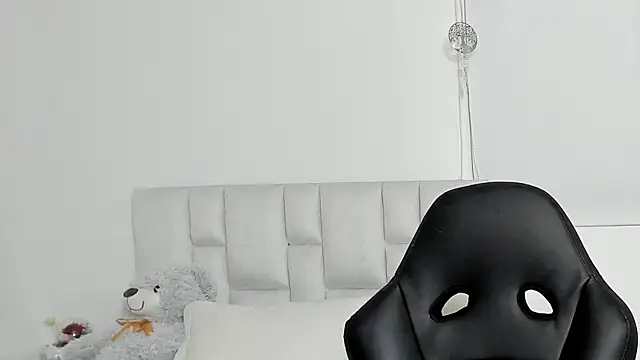 Ms milarose online show from 11/23/25, 02:43