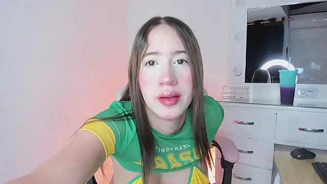 lovingdarcy  online show from 02/14/26, 11:10