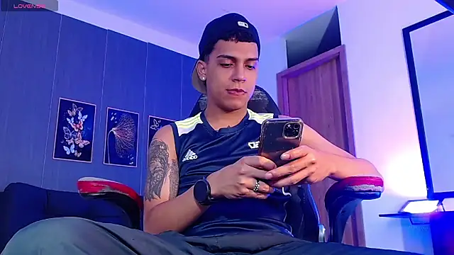 david santos16 online show from 10/06/25, 04:57