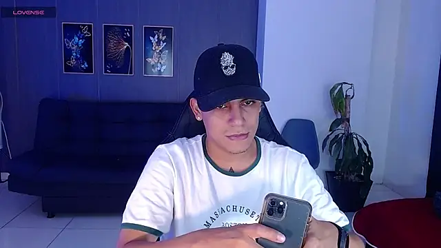 david santos16 online show from 09/14/25, 03:18