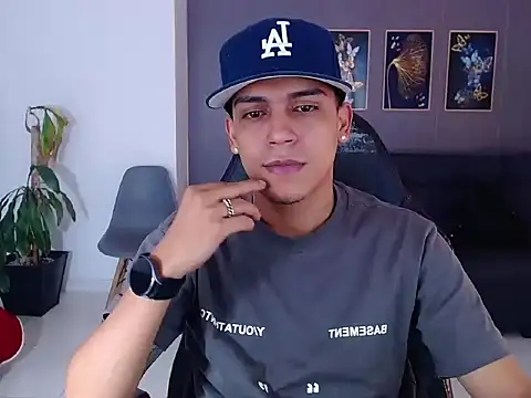 david santos16 online show from 09/20/25, 05:56