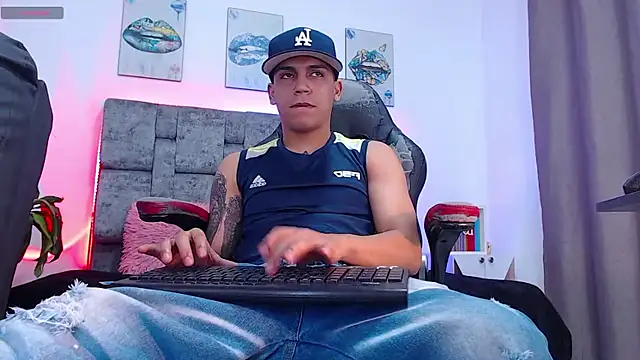 david santos16 online show from 11/29/25, 03:17