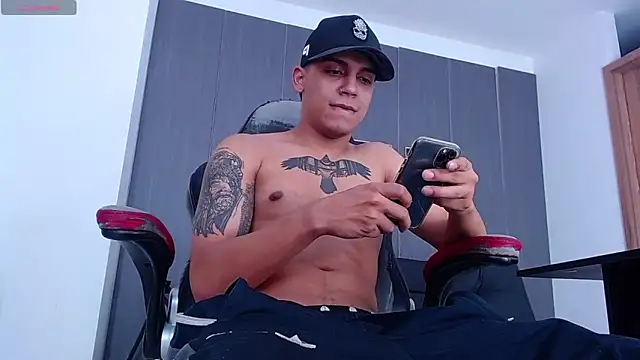 david santos16 online show from 11/27/25, 02:23