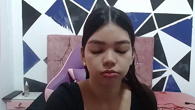 shy luna18 online show from 10/07/25, 12:28