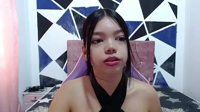 shy luna18 online show from 12/05/25, 01:43