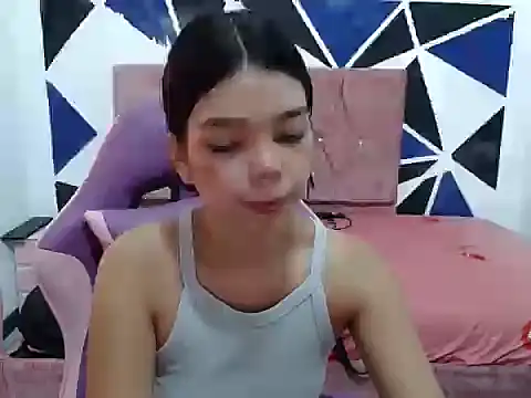 shy luna18 online show from 10/09/25, 01:11