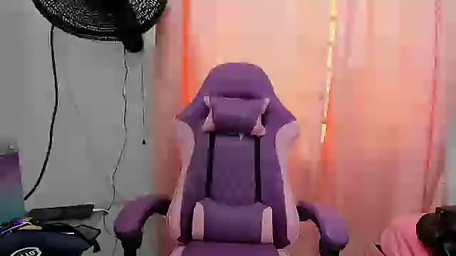 shy luna18 online show from 09/14/25, 12:27