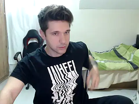 2handsomemann online show from 09/18/25, 01:47