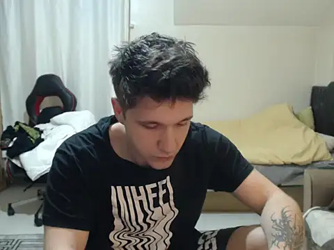 2handsomemann online show from 05/04/26, 06:44