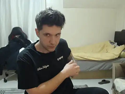 2handsomemann online show from 04/28/26, 07:40