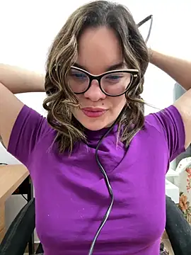 Snapshot of Pribaixinha chatting on 10/22/25, 06:51 Pribaixinha online show from 10/22/25, 06:51