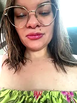 Snapshot of Pribaixinha chatting on 11/28/25, 06:19 Pribaixinha online show from 11/28/25, 06:19