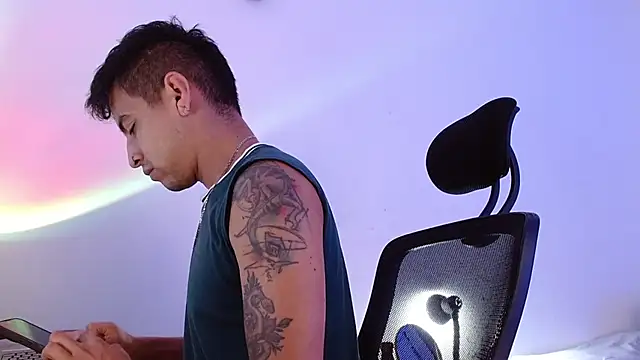 Juann-cock online show from 02/05/26, 01:34