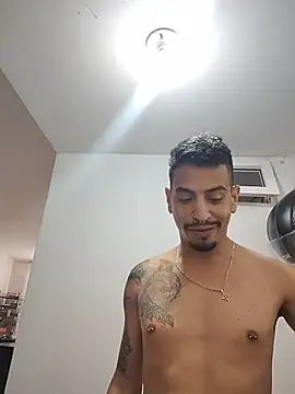 Snapshot of Juann-cock chatting on 06/29/26, 03:23 Juann-cock online show from 06/29/26, 03:23