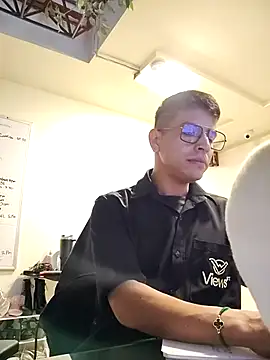 Juann-cock online show from 12/18/25, 10:35