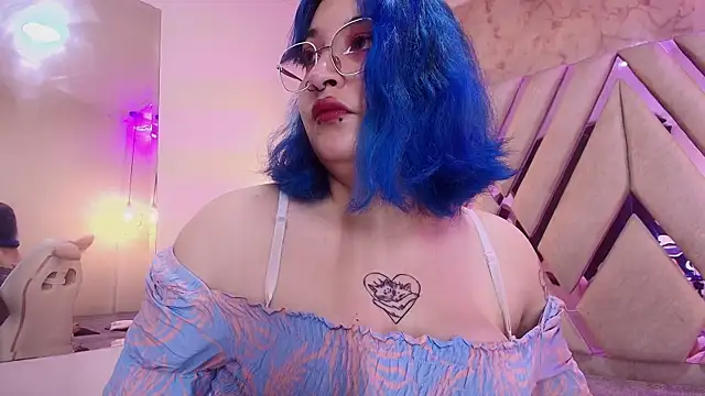 Lilith curvy online show from 10/20/25, 07:47