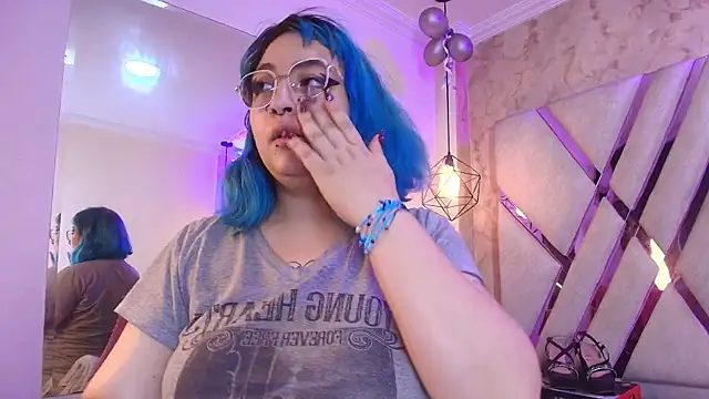 Lilith curvy online show from 12/14/25, 08:58