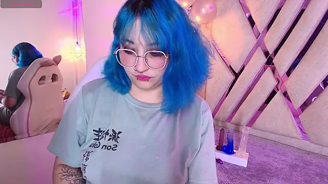 Lilith curvy online show from 10/03/25, 08:10