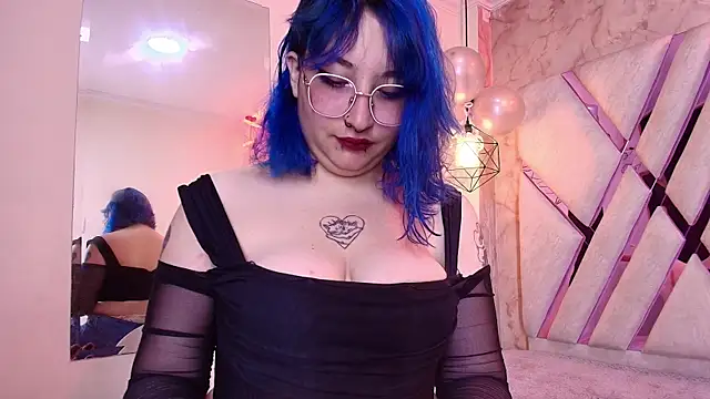 Lilith curvy online show from 10/15/25, 08:06