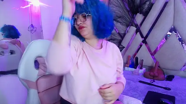 Lilith curvy online show from 11/02/25, 08:03