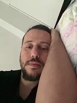 Snapshot of paleron34 chatting on 02/15/26, 06:25 paleron34 online show from 02/15/26, 06:25