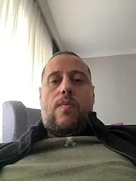 Snapshot of paleron34 chatting on 05/04/26, 09:56 paleron34 online show from 05/04/26, 09:56