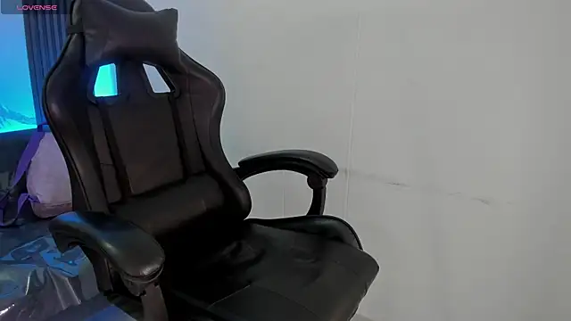 Snapshot of ShaunaDream chatting on 03/01/26, 05:07 ShaunaDream online show from 03/01/26, 05:07