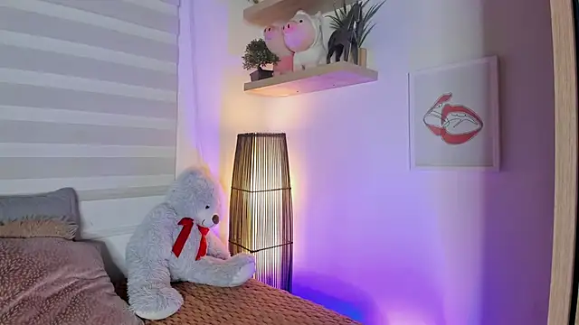 sara madrid online show from 04/19/26, 12:39